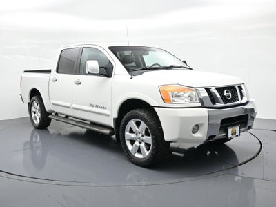 2012 Nissan Titan 4WD Crew Cab SWB SL