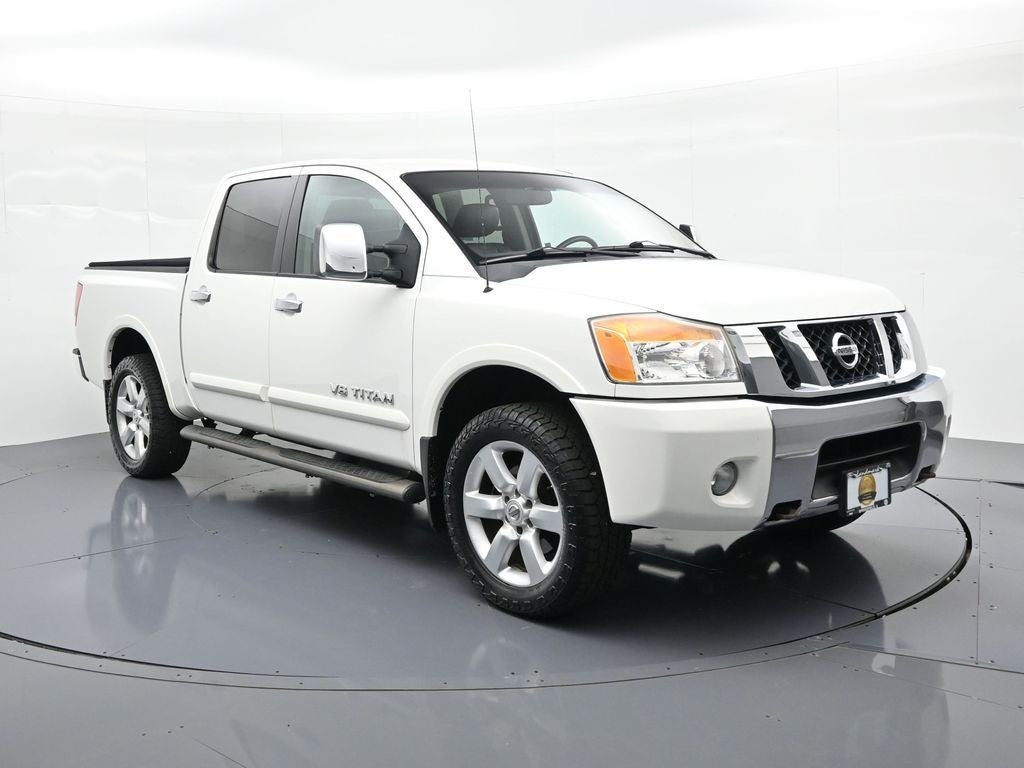 2012 Nissan Titan 4WD Crew Cab SWB SL