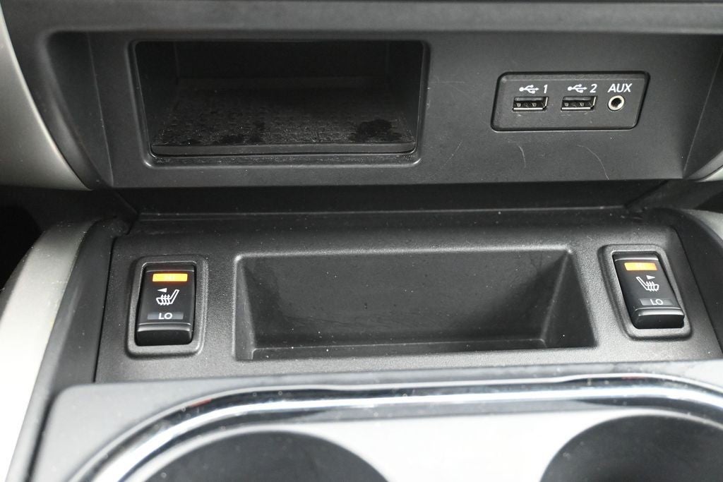 2019 Nissan Titan 4x2 King Cab SV