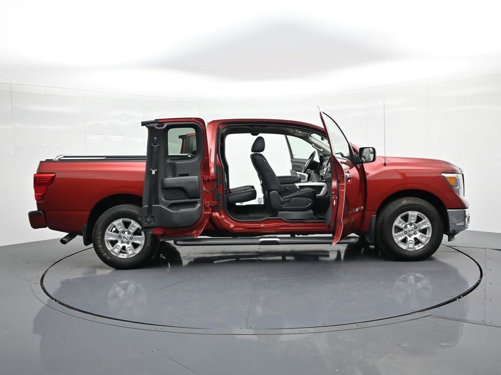 2019 Nissan Titan 4x2 King Cab SV