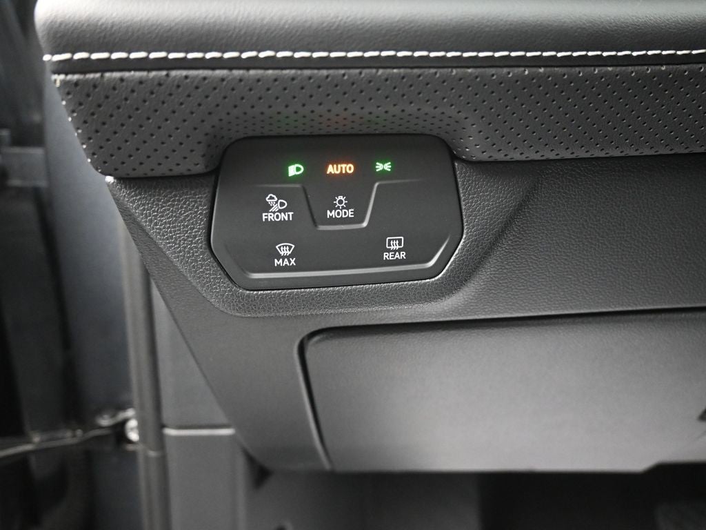 2025 Volkswagen Atlas 2.0T SE w/Technology FWD