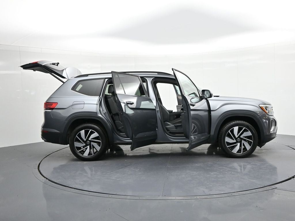 2025 Volkswagen Atlas 2.0T SE w/Technology FWD