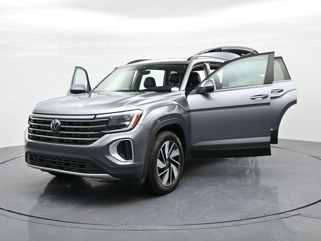 2025 Volkswagen Atlas 2.0T SE w/Technology FWD