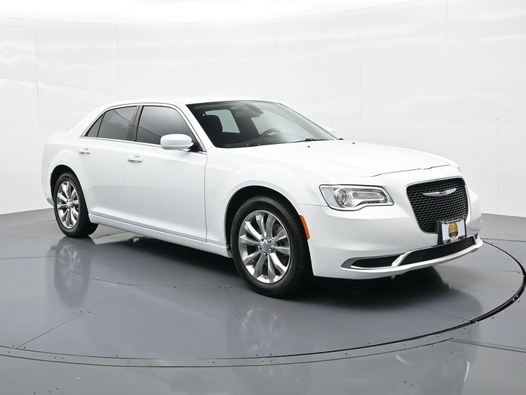 2022 Chrysler 300 Touring AWD