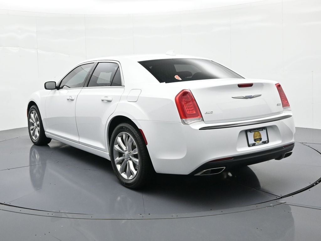 2022 Chrysler 300 Touring AWD