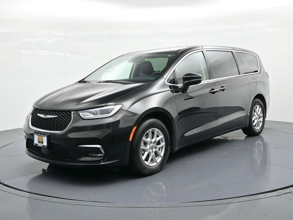 2023 Chrysler Pacifica Touring L FWD