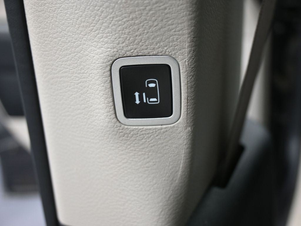 2023 Chrysler Pacifica Touring L FWD