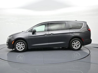 2023 Chrysler Pacifica Touring L FWD