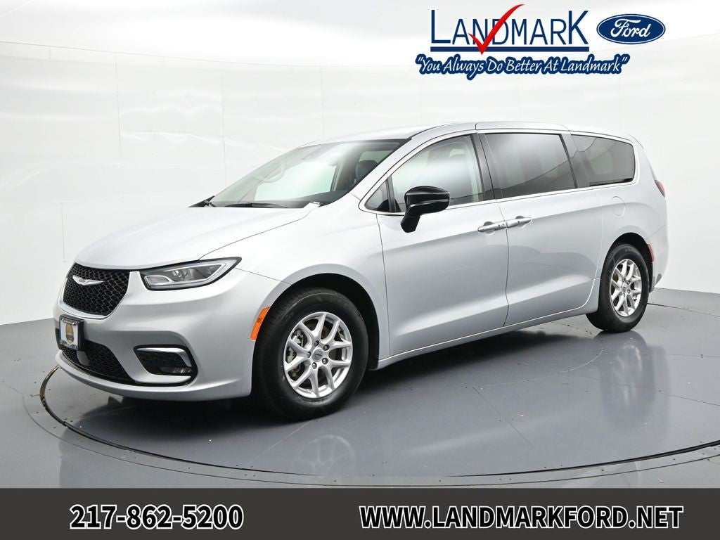 2024 Chrysler Pacifica Touring L FWD
