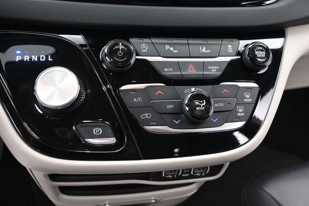 2024 Chrysler Pacifica Touring L FWD