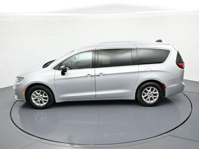 2024 Chrysler Pacifica Touring L FWD