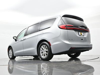 2024 Chrysler Pacifica Touring L FWD
