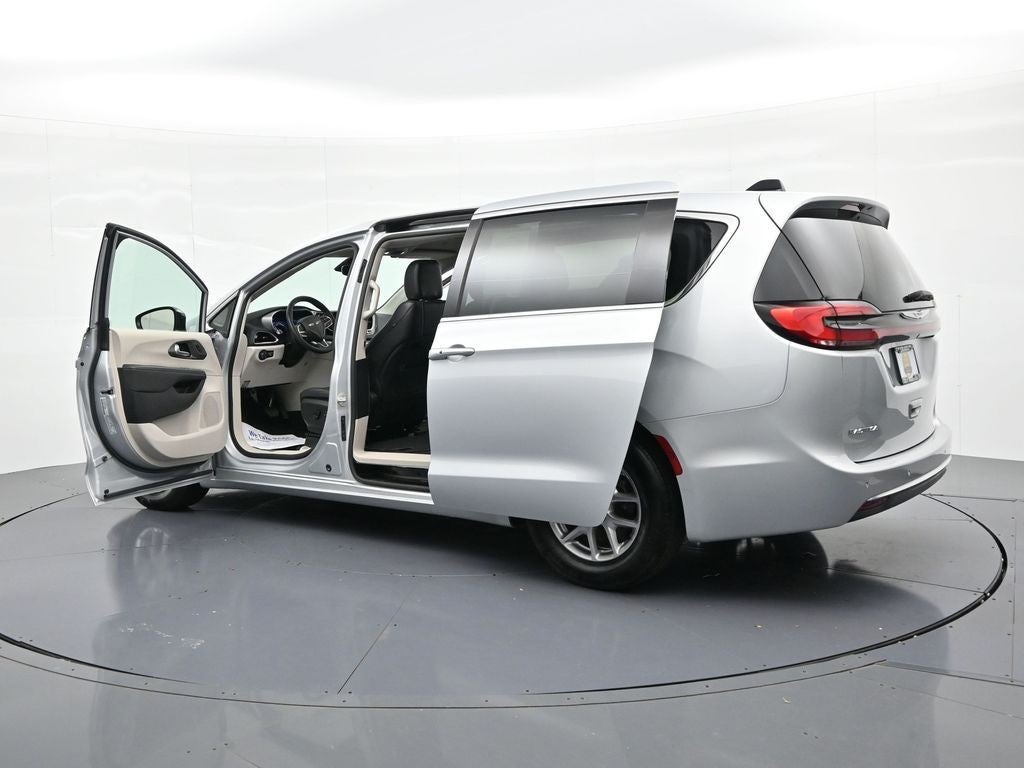 2024 Chrysler Pacifica Touring L FWD