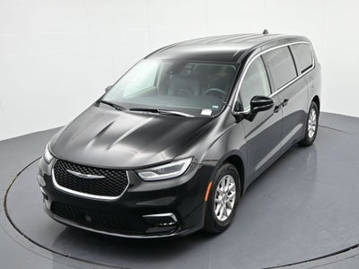 2024 Chrysler Pacifica Touring L FWD