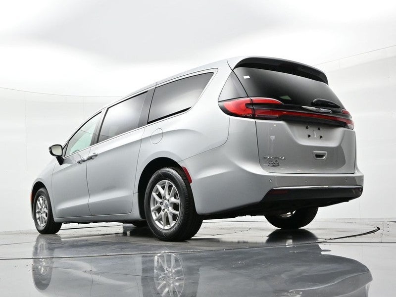 2024 Chrysler Pacifica Touring L FWD