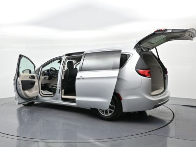 2024 Chrysler Pacifica Touring L FWD