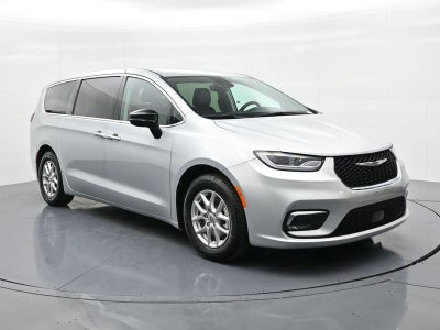 2024 Chrysler Pacifica Touring L FWD