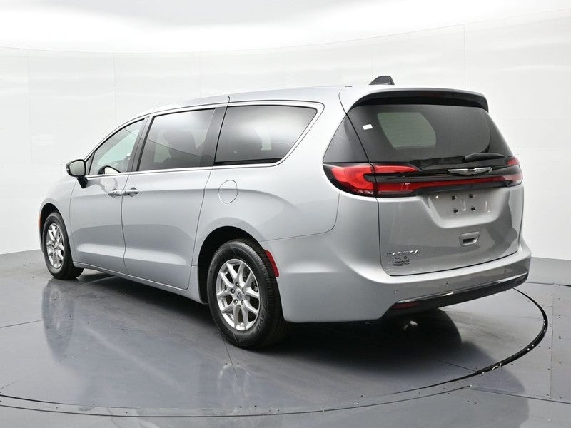2024 Chrysler Pacifica Touring L FWD
