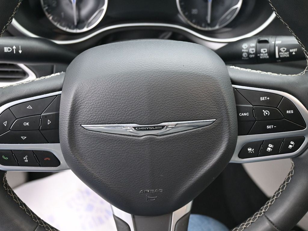 2023 Chrysler Pacifica Touring L FWD