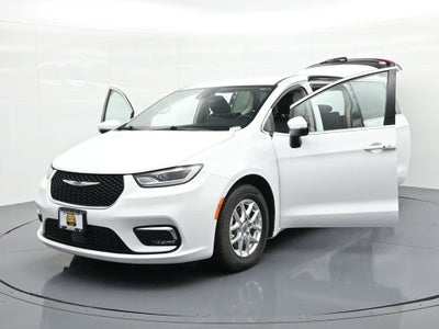 2023 Chrysler Pacifica Touring L FWD