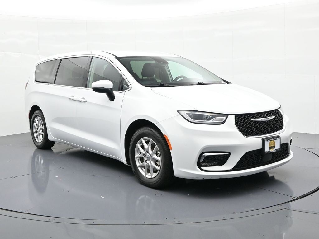 2023 Chrysler Pacifica Touring L FWD
