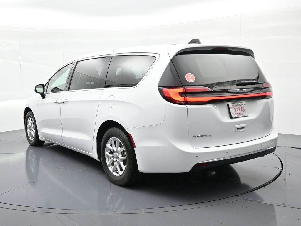 2023 Chrysler Pacifica Touring L FWD