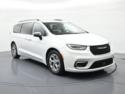 2023 Chrysler Pacifica Limited FWD