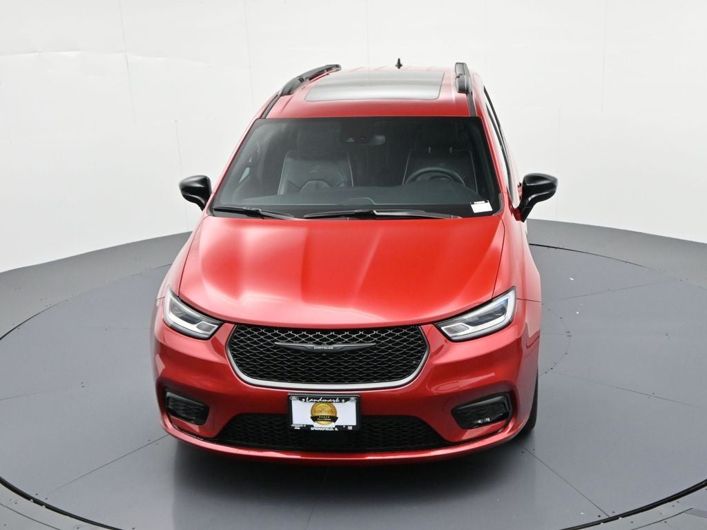 2025 Chrysler Pacifica Limited FWD