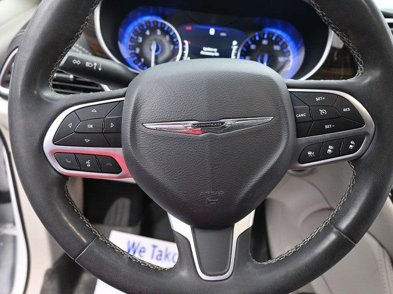 2023 Chrysler Pacifica Limited FWD