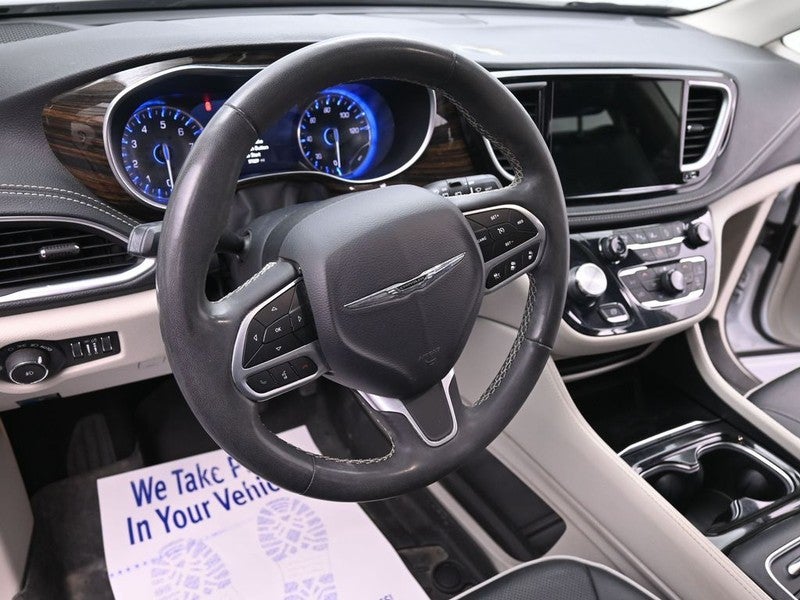 2023 Chrysler Pacifica Limited FWD