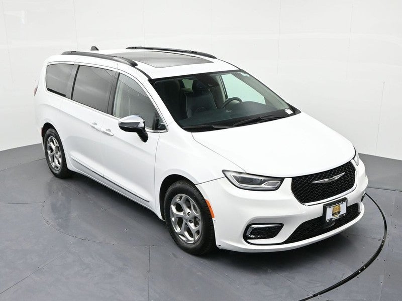 2023 Chrysler Pacifica Limited FWD