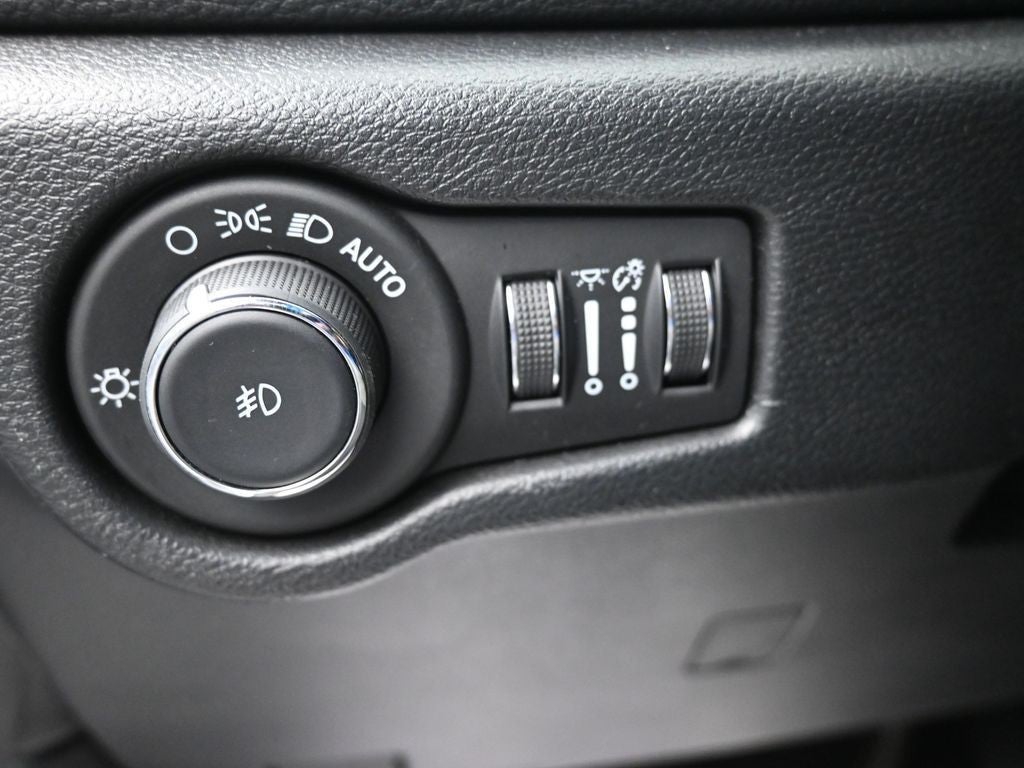 2025 Chrysler Pacifica Limited FWD