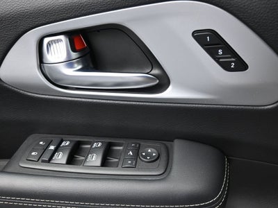 2025 Chrysler Pacifica Limited FWD