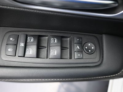 2025 Chrysler Pacifica Limited FWD