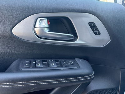 2025 Chrysler Pacifica Limited FWD