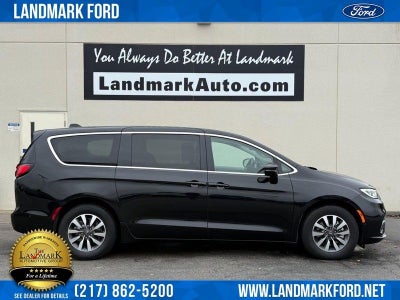 2022 Chrysler Pacifica Hybrid Touring L FWD