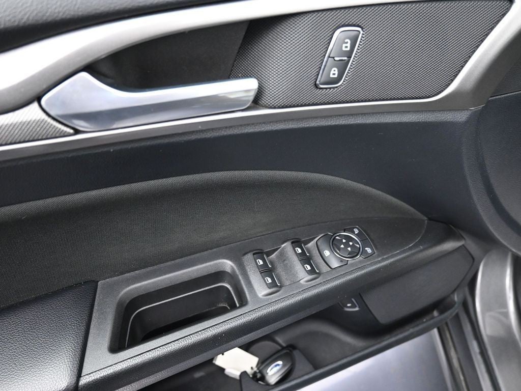 2019 Ford Fusion Hybrid SE FWD