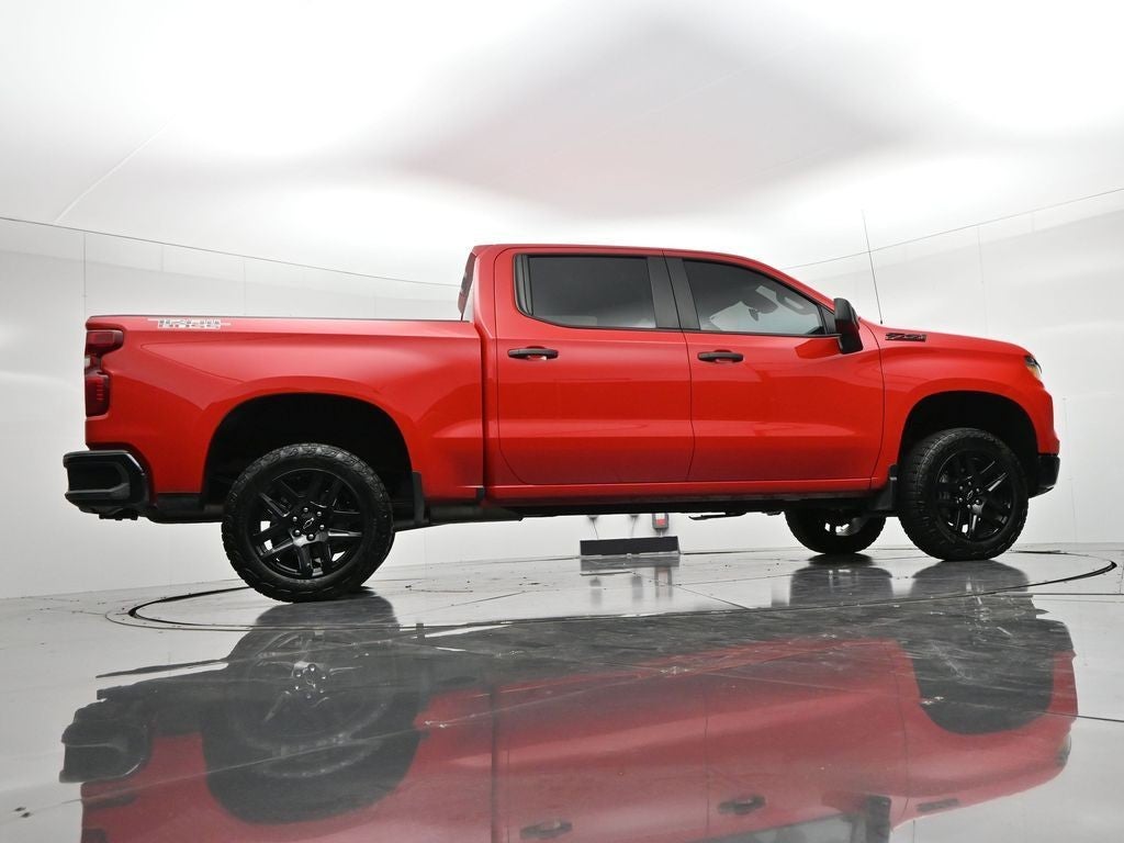 2024 Chevrolet Silverado 1500 4WD Crew Cab 147" Custom Trail Boss