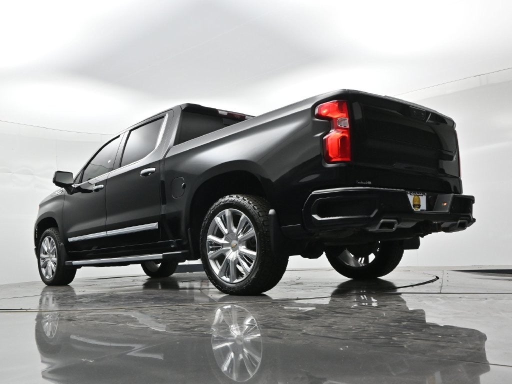 2023 Chevrolet Silverado 1500 4WD Crew Cab 147" High Country