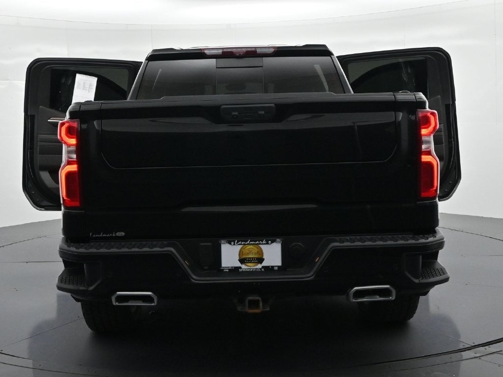 2023 Chevrolet Silverado 1500 4WD Crew Cab 147" High Country