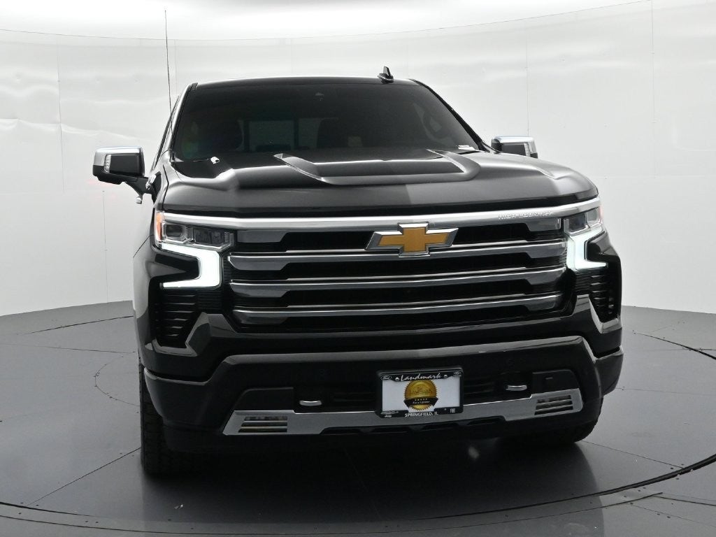 2023 Chevrolet Silverado 1500 4WD Crew Cab 147" High Country