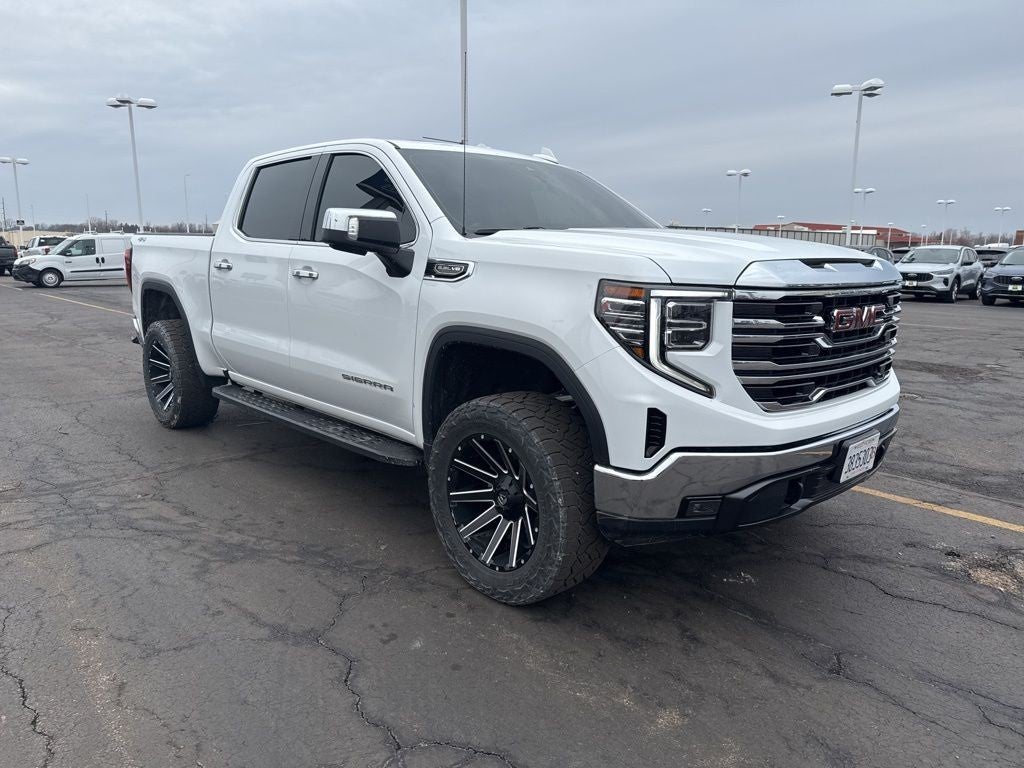 2024 GMC Sierra 1500 SLT