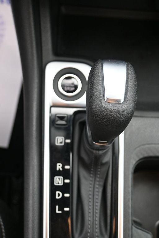 2022 Nissan Sentra SV CVT
