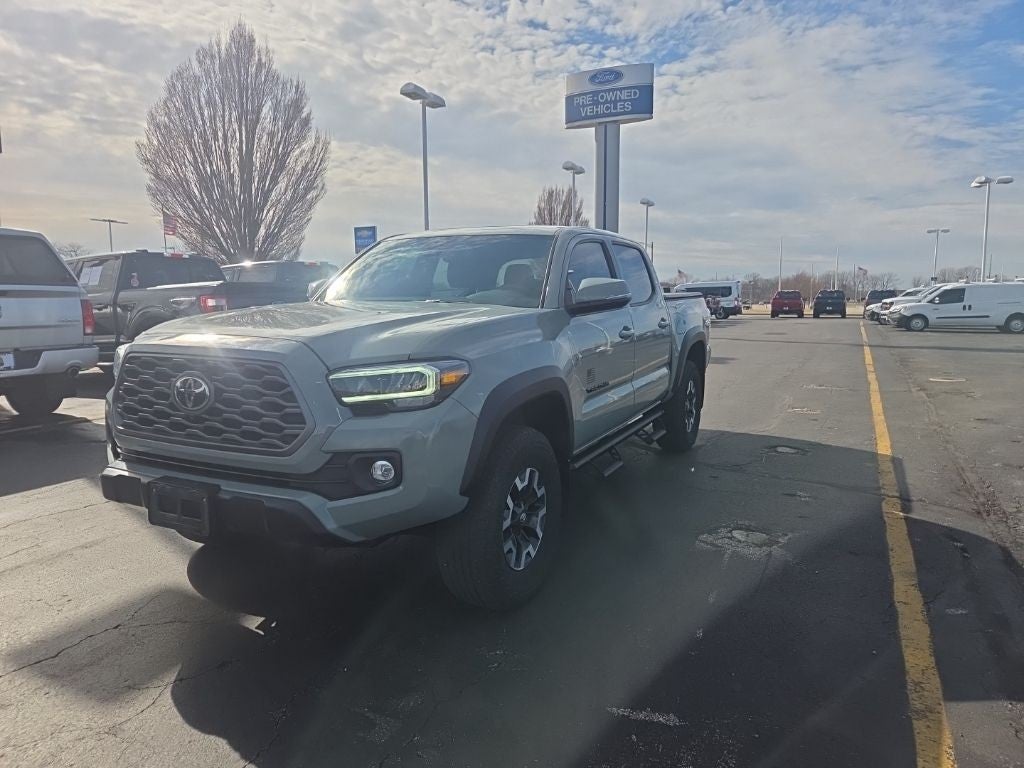 2023 Toyota Tacoma 4WD TRD Off Road Double Cab 5' Bed V6 AT (Natl)