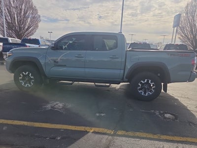 2023 Toyota Tacoma 4WD TRD Off Road Double Cab 5' Bed V6 AT (Natl)