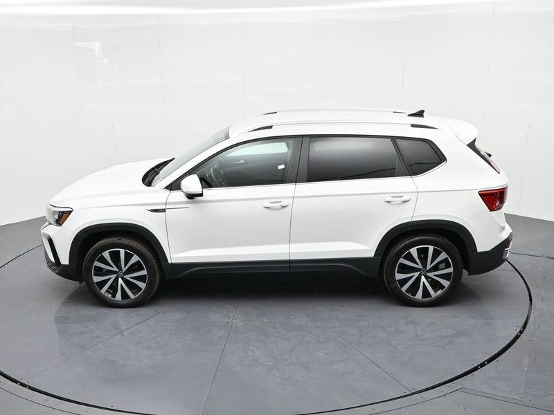 2023 Volkswagen Taos SE 4MOTION