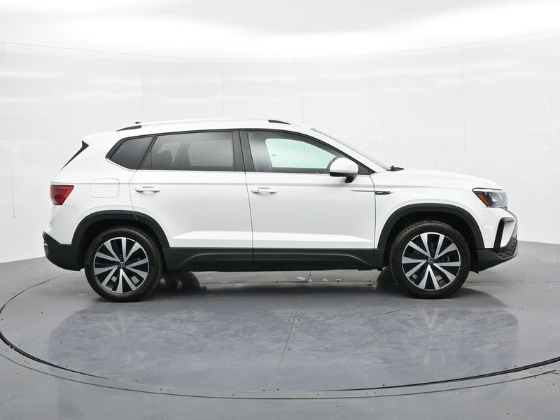 2023 Volkswagen Taos SE 4MOTION