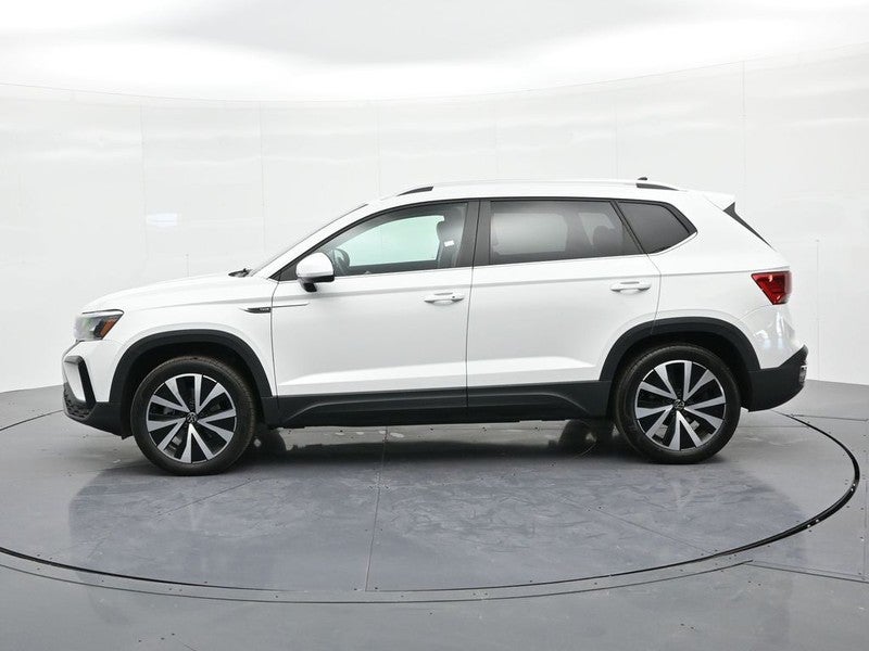 2023 Volkswagen Taos SE 4MOTION