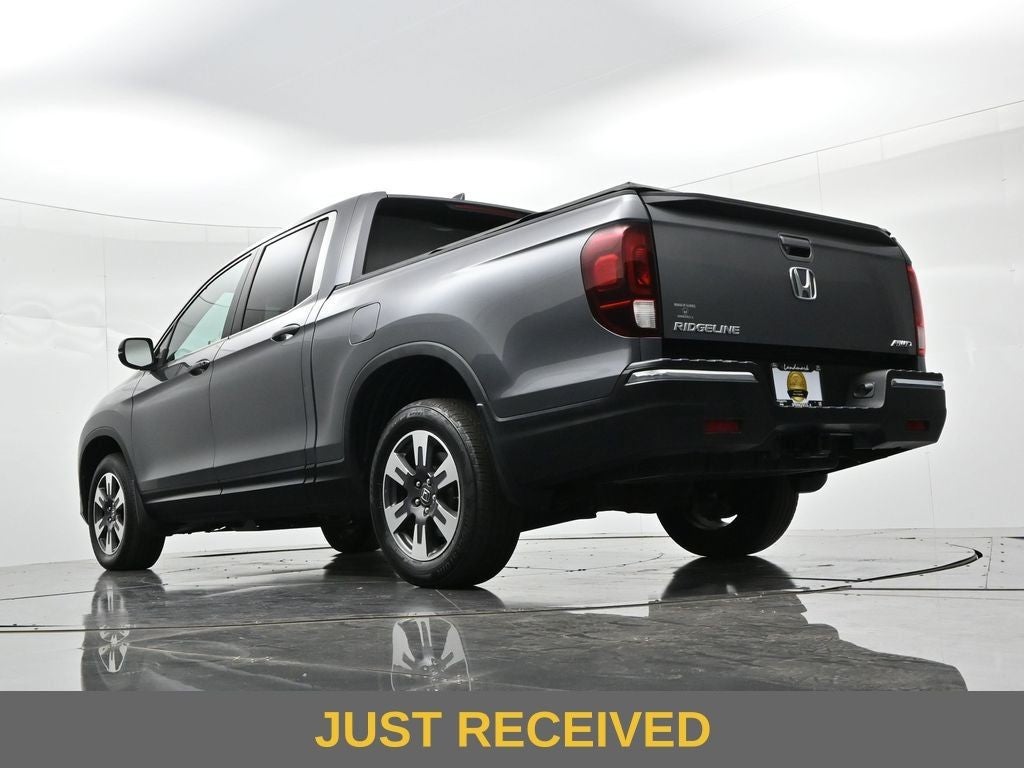 2017 Honda Ridgeline RTL-T 4x4 Crew Cab 5.3' Bed