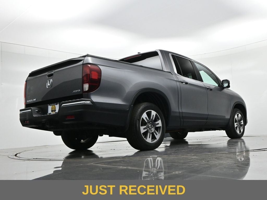 2017 Honda Ridgeline RTL-T 4x4 Crew Cab 5.3' Bed